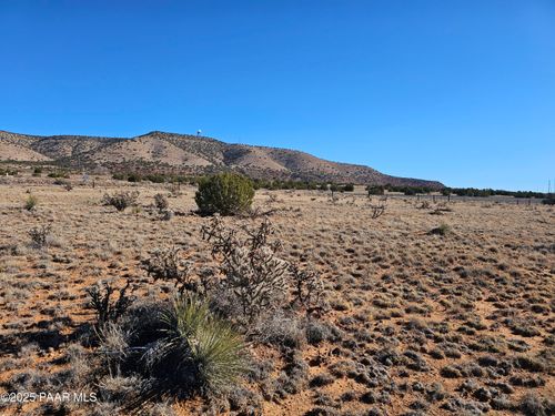 55461 N Railroad Ave, Seligman, AZ, 86337 | Card Image