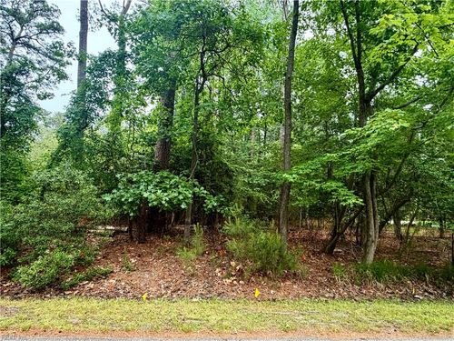 713 Ship Point Rd, Yorktown, VA, 23692-3161 | Card Image