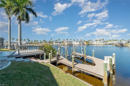 17720 Canal Cove Ct, FORT MYERS BEACH, FL, 33931-7115 | Card Image