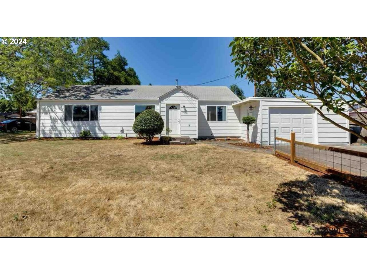 2106 Devos St, For Sale in Eugene Zoocasa