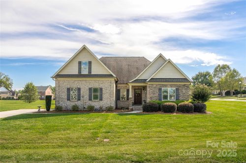 104 Wyatt Dr, Advance, NC, 27006-8006 | Card Image