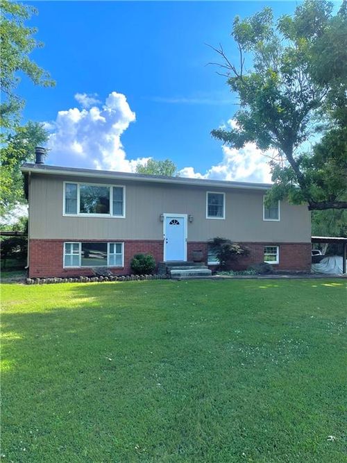177 1150th St, Humboldt, KS, 66748-2205 | Card Image