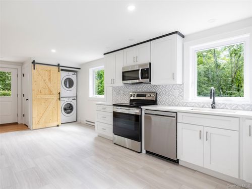 14 Goat Hill Rd, Saugerties, NY, 12477-3009 | Card Image