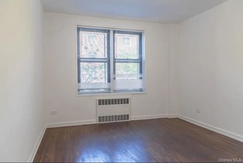 apt-1m-37 86th St, Jackson Heights, NY, 11372-7414 | Card Image