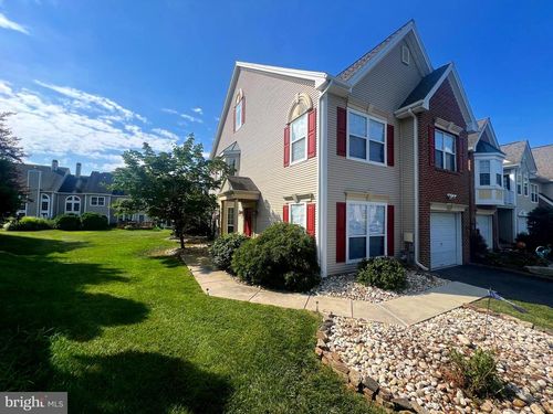 756 Martingale Rd, SCHWENKSVILLE, PA, 19473-2812 | Card Image