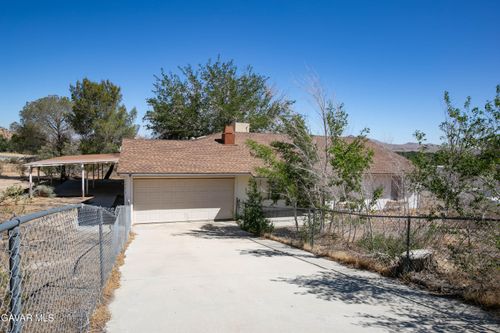 17613 Lakespring Ave, Lake Los Angeles, CA, 93591-3300 | Card Image