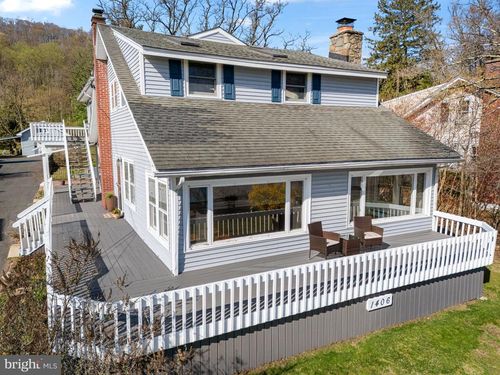 1406 River Rd, UPPER BLACK EDDY, PA, 18972-9718 | Card Image