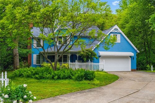 5882 Indian Creek Cir Nw, Canton, OH, 44718-3797 | Card Image