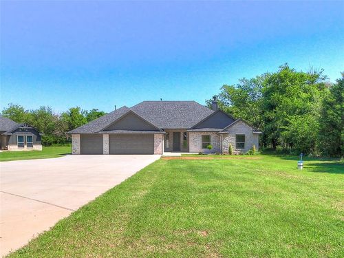 9100 Oak Tree Circle, Edmond, OK, 73025 | Card Image