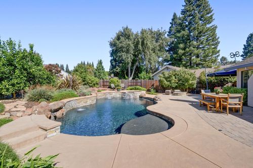 2208 Cold Stream Court, Gold River, CA, 95670 | Card Image