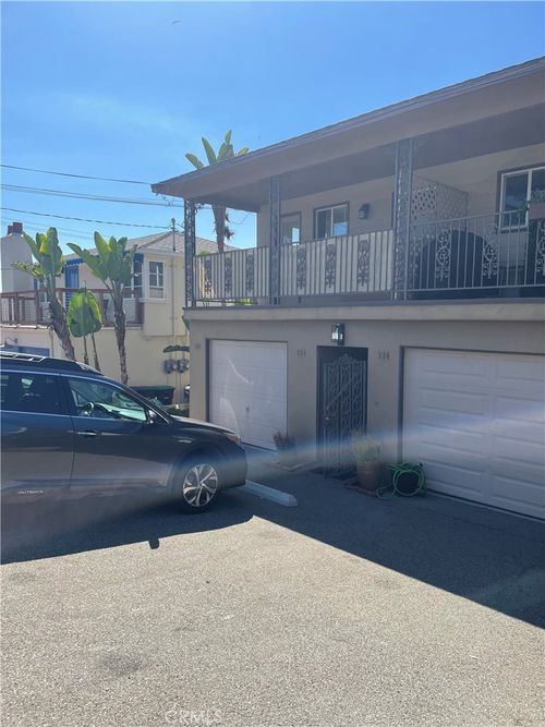 332 Bluebird Canyon Dr, Laguna Beach, CA, 92651-3204 | Card Image