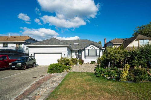 9420 157 St, Surrey, BC, V4N3B5 | Card Image