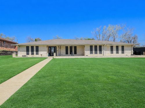 2613 Brookhaven Dr, Denison, TX, 75020-4064 | Card Image