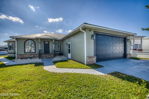 190 Sportsman Dr, Welaka, FL, 32193-3403 | Card Image