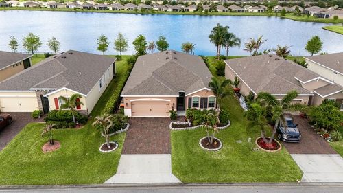 2165 Hawk River Dr Sw, Vero Beach, FL, 32962-6819 | Card Image
