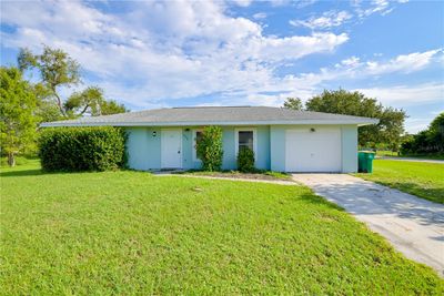 478 Orange Drive Nw, House other with 2 bedrooms, 2 bathrooms and null parking in Port Charlotte FL | Image 2