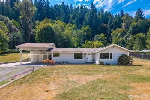 18201 Renton Maple Valley Rd Se, Maple Valley, WA, 98038-6216 | Card Image