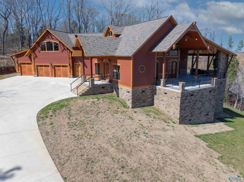 750 Monte Sano Dr, Scottsboro, AL, 35769-7919 | Card Image