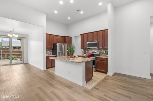 2526 W Josselyn Drive, Flagstaff, AZ, 86001 | Card Image