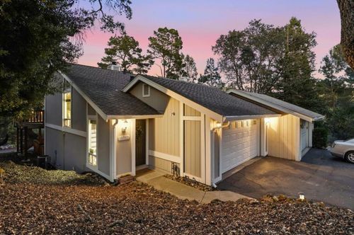 16963 Susan Ct, Morgan Hill, CA, 95037-6613 | Card Image