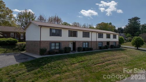 apt-26-525 12th St Sw, Hickory, NC, 28602-2552 | Card Image