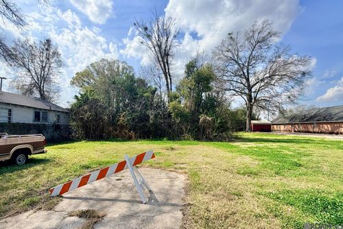 370 S 17th St, Baton Rouge, LA, 70802-3927 | Card Image