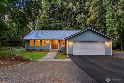 220 E Moore Ln, Shelton, WA, 98584-8150 | Card Image