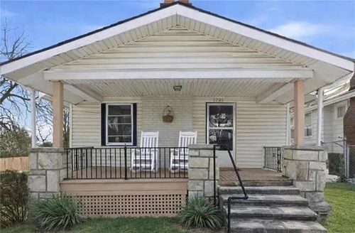 1701 Cleveland Ave, Kansas City, KS, 66104-5521 | Card Image