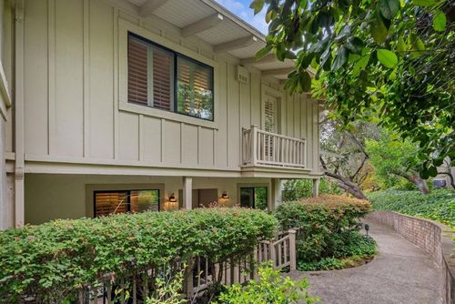 14676 Wild Berry Ln, Saratoga, CA, 95070-5762 | Card Image