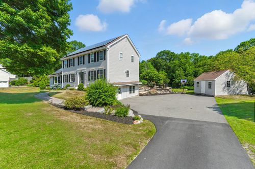 6 Harmony Dr, Londonderry, NH, 03053-3911 | Card Image