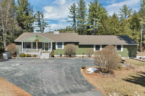 10 Oak Leaf Ave, Center Tuftonboro, NH, 03816-5508 | Card Image