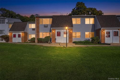 h6-2740 South Rd, Poughkeepsie, NY, 12601-5248 | Card Image