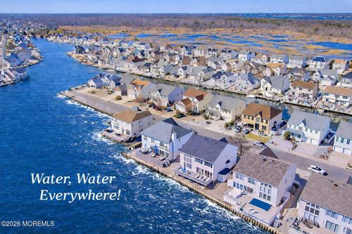 8 Jibsail Dr, Bayville, NJ, 08721-1531 | Card Image