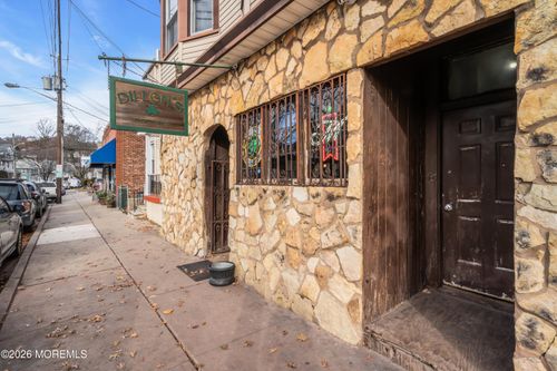 45 Freeman St, West Orange, NJ, 07052-5121 | Card Image