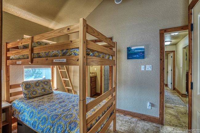 914 Pebble Beach Dr Nw, House other with 2 bedrooms, 2 bathrooms and null parking in Lakehills TX | Image 17