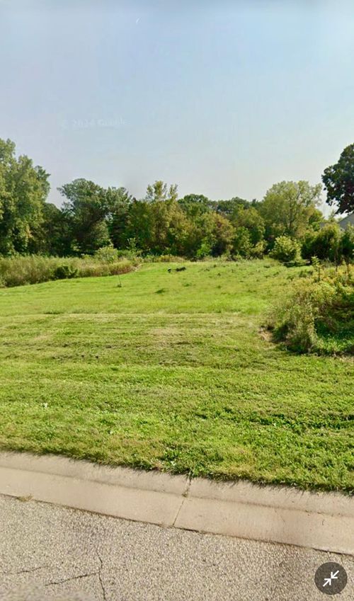 2061 Pleasant Ave, Ellsworth, WI, 54011 | Card Image