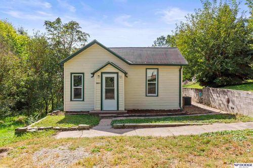 1413 I St, Tekamah, NE, 68061-1230 | Card Image