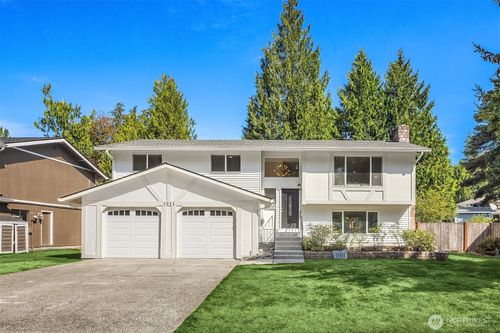 1911 173rd St Se, Bothell, WA, 98012-6413 | Card Image