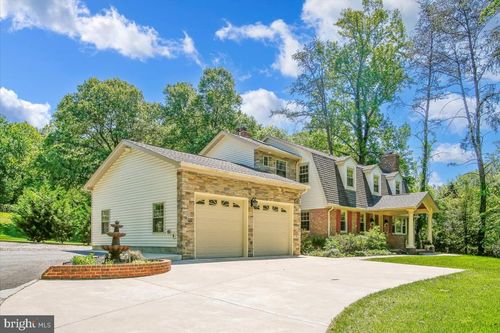 4107 Woodlark Dr, ANNANDALE, VA, 22003-2343 | Card Image
