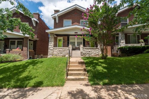 5249 Sutherland Ave, Saint Louis, MO, 63109-2338 | Card Image
