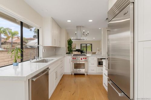 4135 Federman, San Diego, CA, 92130 | Card Image