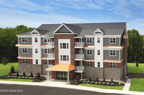 104-3 Kilburn Ct, Cohoes, NY, 12047-4989 | Card Image