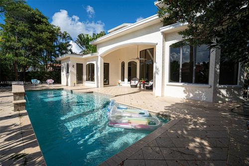 260 Ne Wavecrest Ct, Boca Raton, FL, 33432-4156 | Card Image