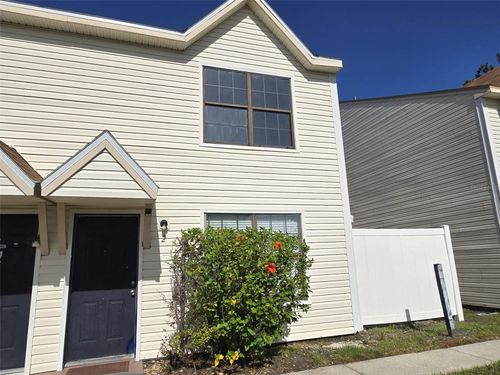 apt-2-2302 Maki Rd, PLANT CITY, FL, 33563-7122 | Card Image