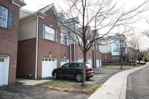 51 Taft Ln, Morristown, NJ, 07960-6157 | Card Image