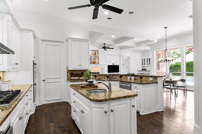 3928 Dove Creek Ln, House other with 4 bedrooms, 5 bathrooms and null parking in Plano TX | Image 12