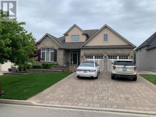 19 Red Haven Drive, Niagara-on-the-Lake (St. Davids), ON, L0S1J0 | Card Image