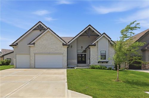3908 Redspire, Lee's Summit, MO, 64064-1695 | Card Image