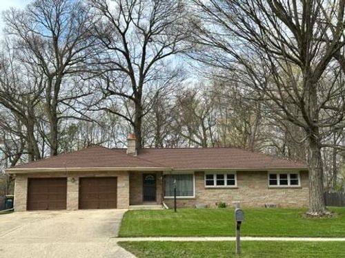 264 Vine St, West Bend, WI, 53095-4735 | Card Image
