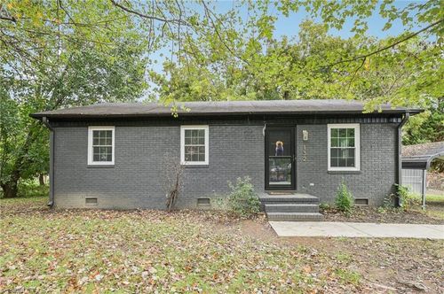 132 W Kime Ave, Liberty, NC, 27298-8641 | Card Image